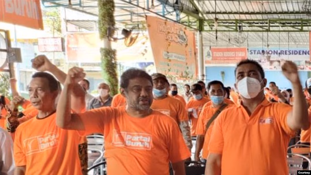 Koalisi politik bayangan